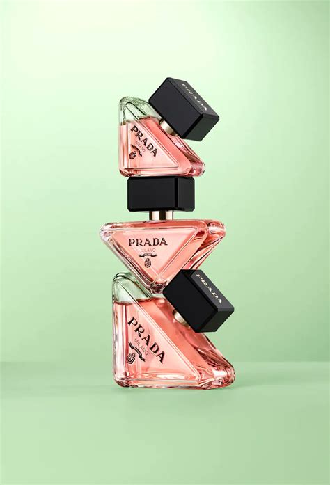 prada paradoxe fragrantica